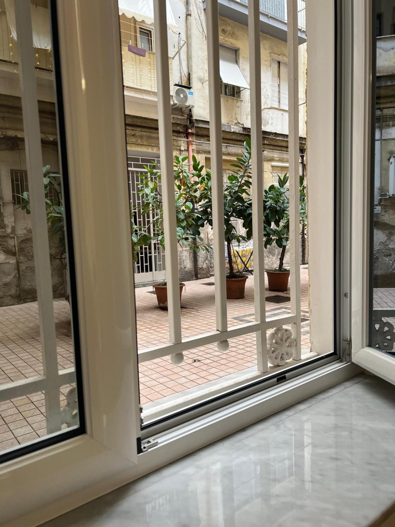 Ferienwohnung L'Ospite Napoletano Neapel Exterior foto